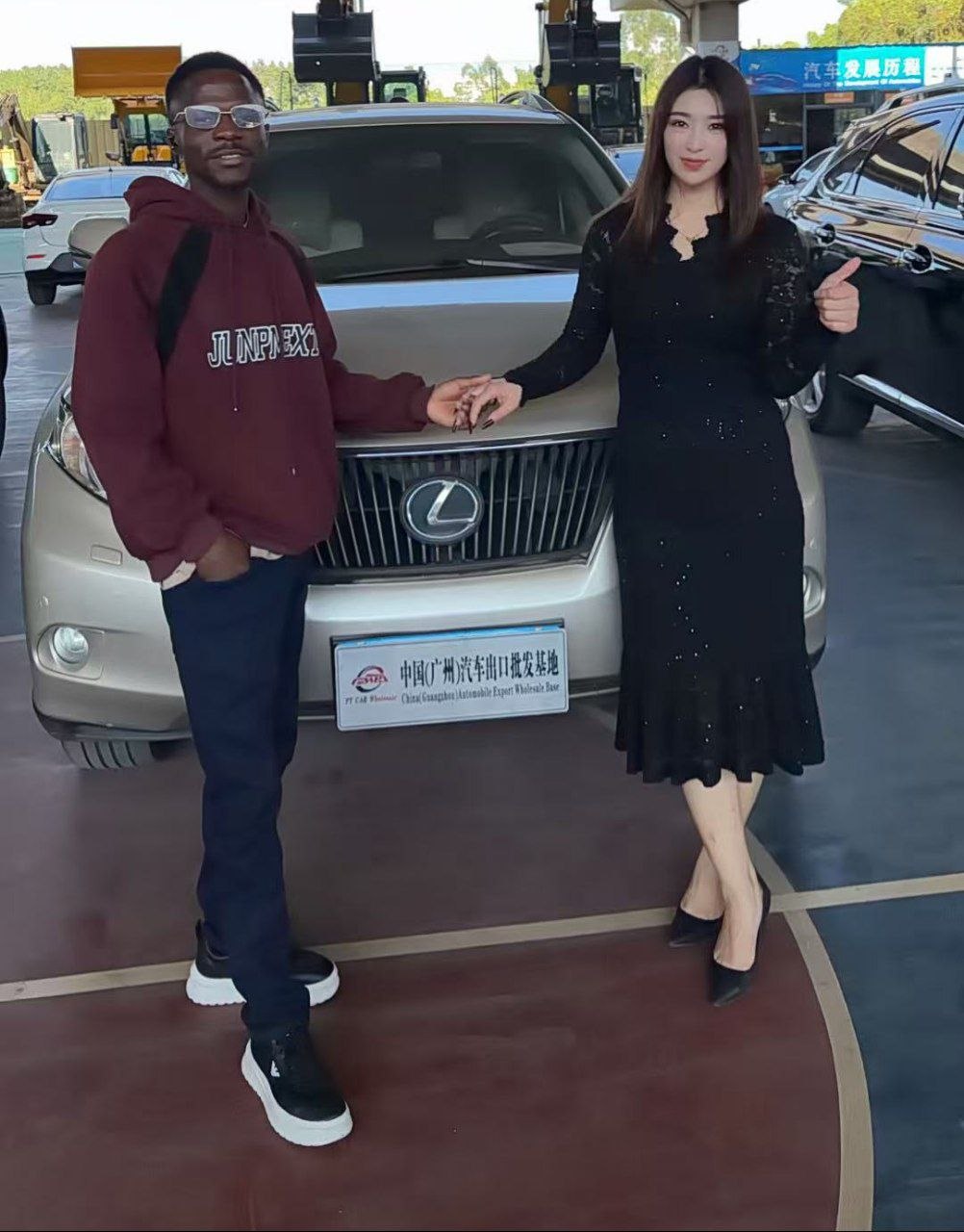 Institutional supply contracts and large volume trade agreements