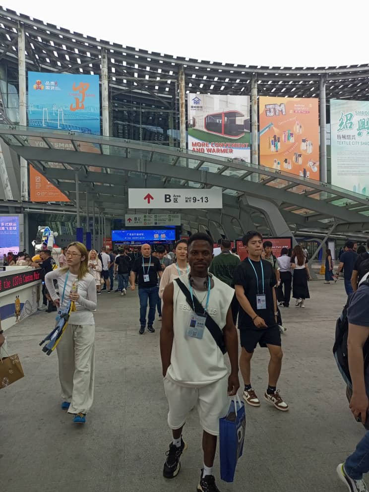 Vast warehouse in China with high quality products ready for export to Africa